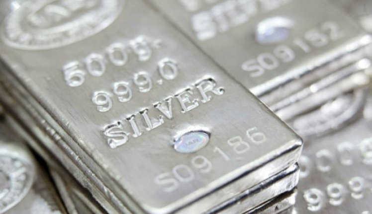 Најголем еднодневен пад на среброто во последните три години