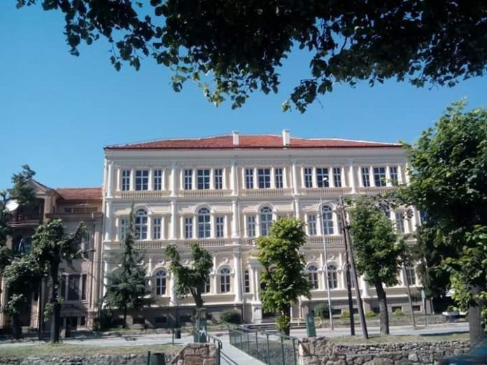 Горна гимназија Битола1