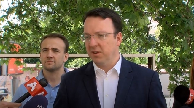 Николоски се жали: Никој од про-опозициските кандидати за претседател до денес не ја поддржал Силјановска