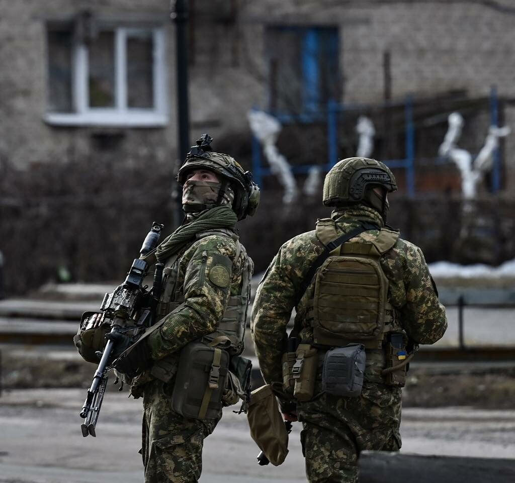 Триесет лица загинале обидфвајќи се да избегаат од воениот рок во Украина