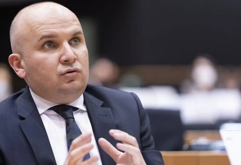 Парламентарците на ЕУ не му веруваат на бугарскиот обвинител околу случајот со Илхан Ќучјук