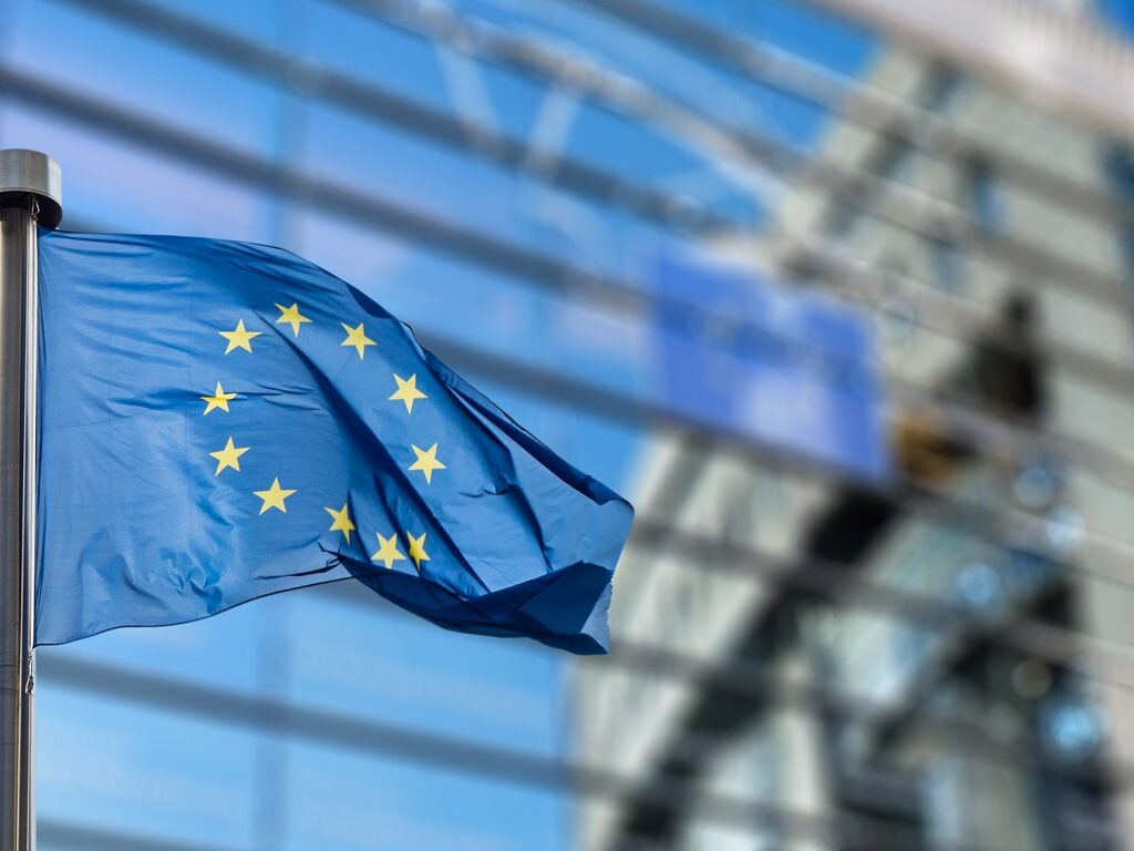 ЕК ќе издава повеќе бесплатни сертификати за емисии на стакленички гасови. Заштеда од 4 милијарди евра