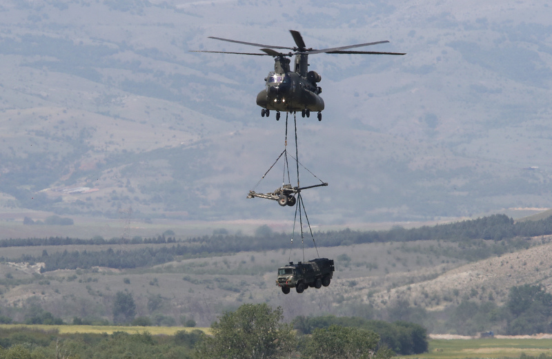 Воздухопловни активности на „АП Криволак“ како дел од заедничката обука со Вооружените  сили на САД - Независен Весник