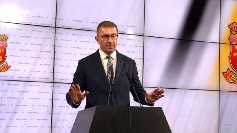 Мицкоски ќе ги обединува Македонците против ДУИ