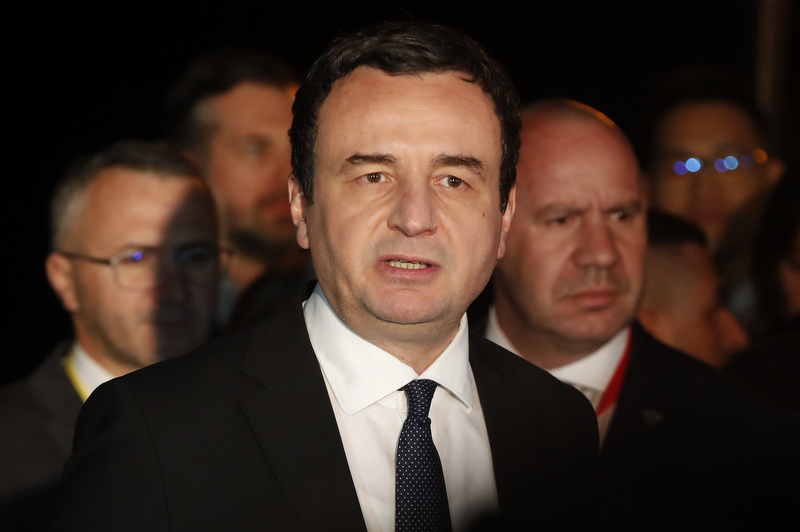 Курти: Во Македонија го слават како антикорупционер, во Косово ги судат неговите за корупција