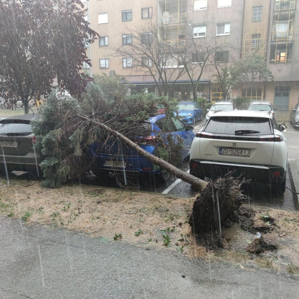 Силно невреме го погоди јужниот дел на Загреб