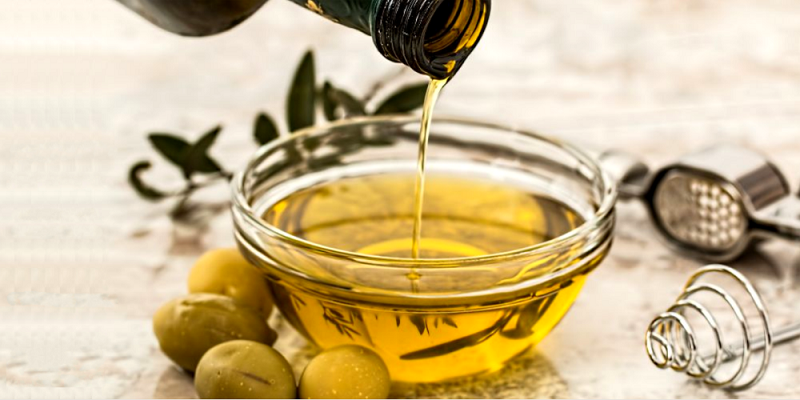 Недостигот на маслиново масло го претвора во течно злато