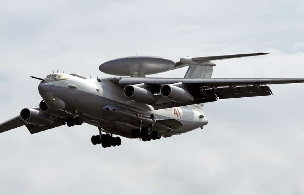 Украина објави дека го оштетила еден од последните руски „авакси“