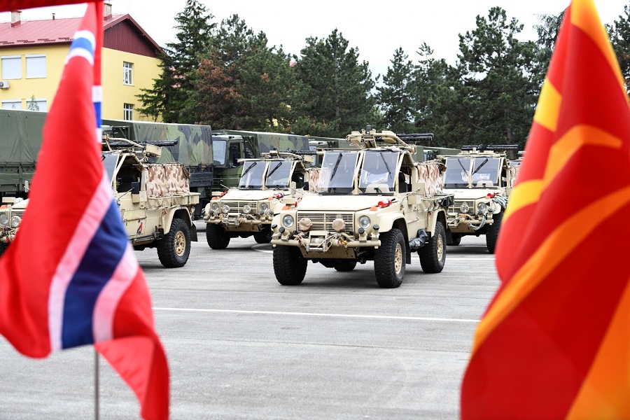 Стигнаа 76 неборбени возила од Норвешка за Македонија