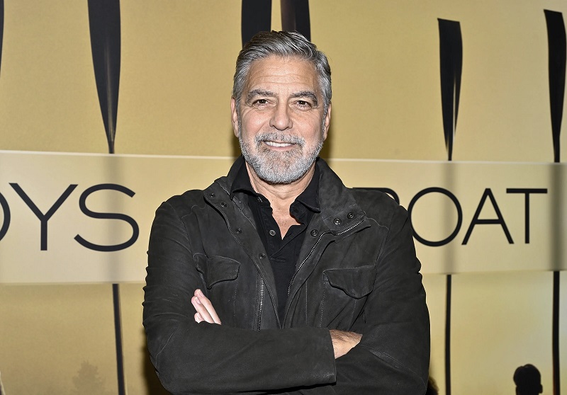 Џорџ Клуни дебитира на Бродвеј во сценска верзија на филмот „Добра ноќ и добра среќа“