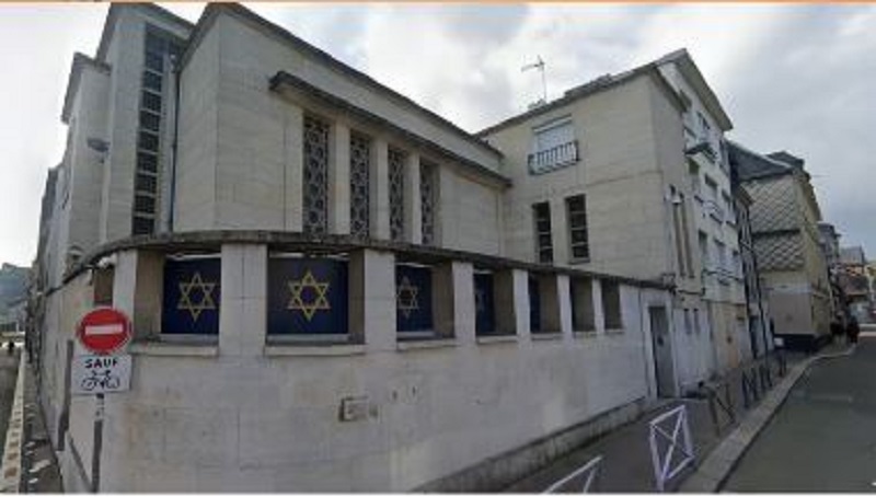 Напад на синагога во Франција, полицијата го уби напаѓачот