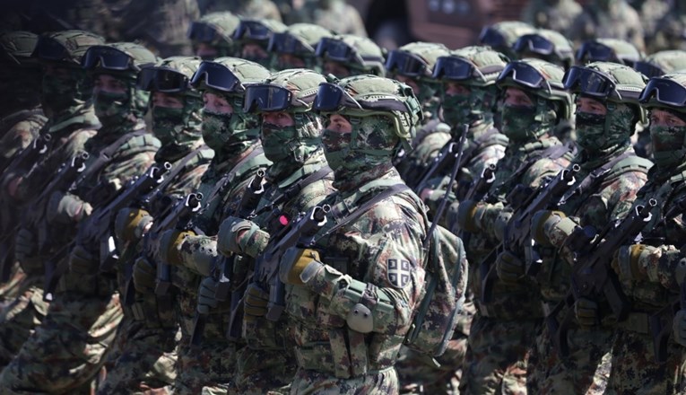 Покани за воени вежби во Србија. Доколку одбијат, се соочуваат со затвор