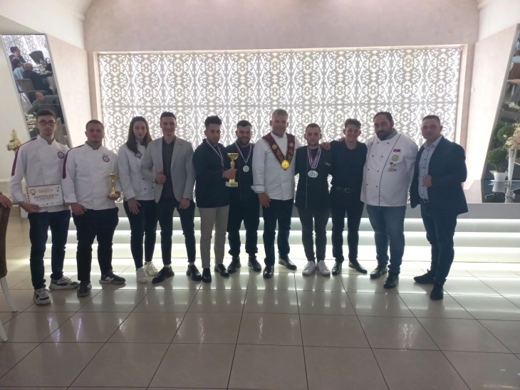 Студентите од ФТУ-Охрид се закитија со медали и бројни признанија во Ниш