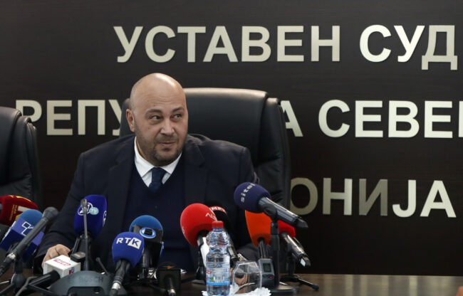Прес-конференција на Уставен суд и претседателот Дарко Костадиновски ...