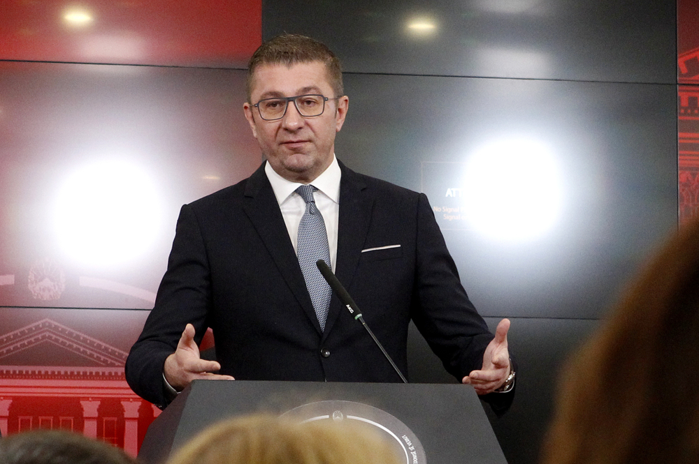СДСМ за веселата математика на премиерот: Мицкоски живее надвор од реалноста