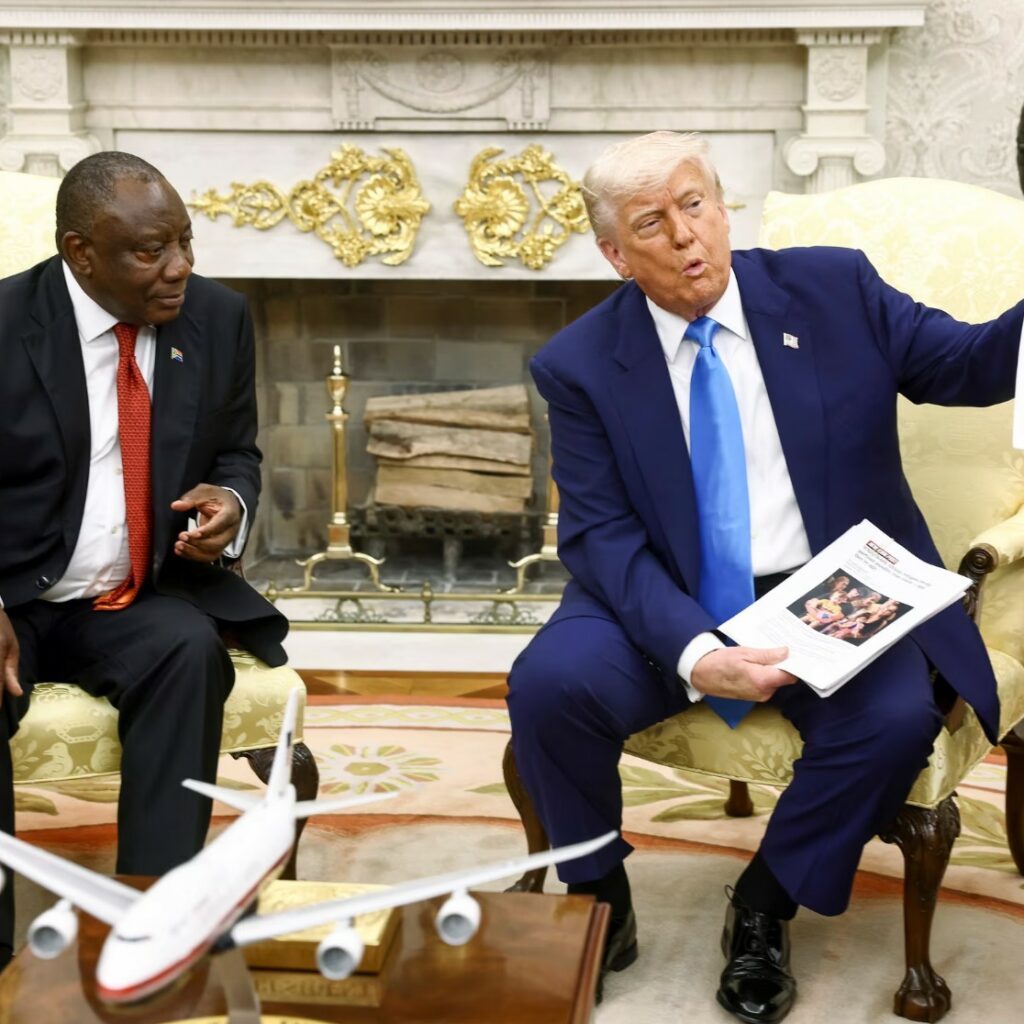 Трамп му покажа на претседателот на ЈАР видео од „гробница на белци“, што всушност е споменик