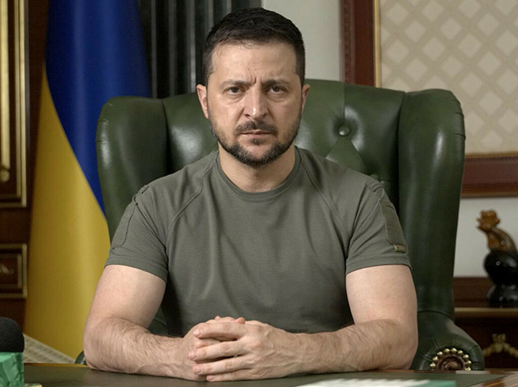 Зеленски се закани со напади врз Кремљ