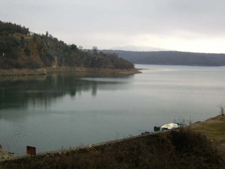 Покачено е нивото на водата во хидроакумулациите во струмичко