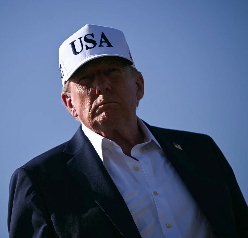 Трамп го тужи Волстрит журнал