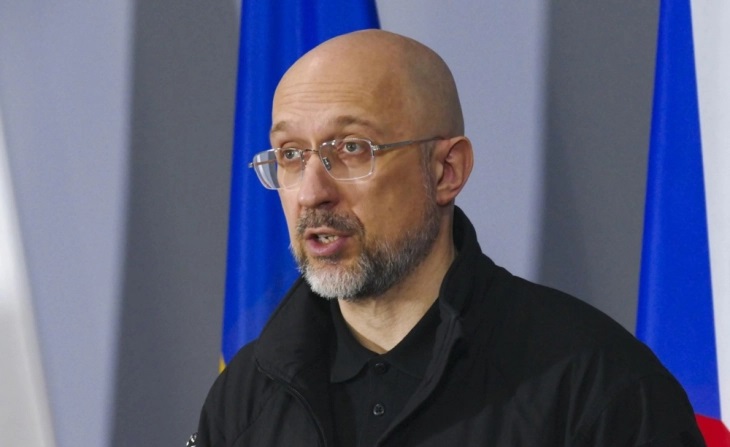 Големи рокади во Киев: Зеленски го предложи досегашниот премиер за министер за одбрана