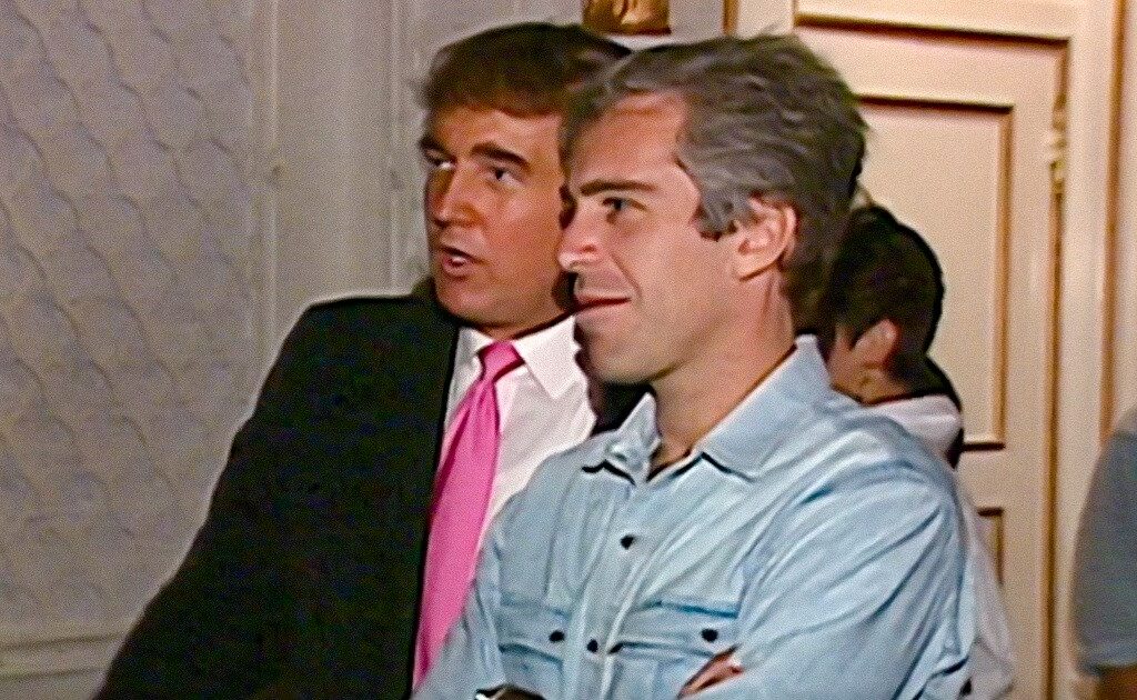 ВСЏ: Трамп му пишал на Епштајн во 2003 година, нацртал гола жена: „Нека секој ден биде прекрасна тајна“