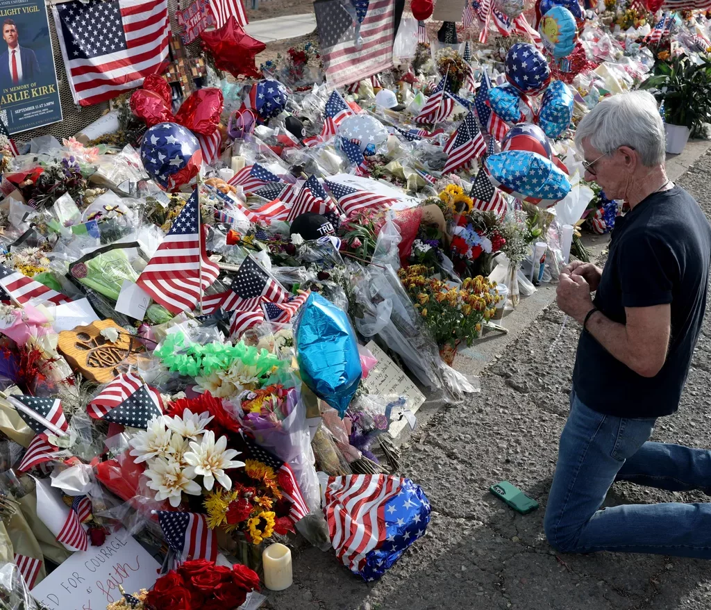 Анализата на куршумот на Чарли Кирк нема врска со пушката најдена близу сцената