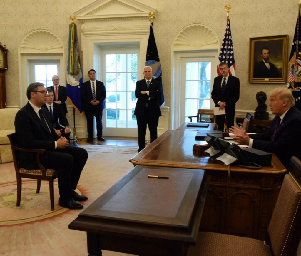 Вучиќ за Фокс њуз: Додека европските елити го оцрнуваат Трамп, Србите во него гледаат сродна душа