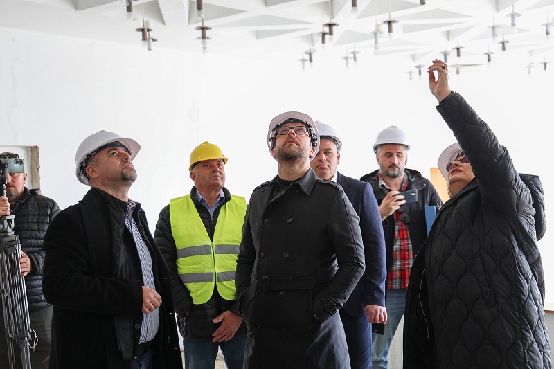 Љутков го посети Спомен-домот на Разловечкото востание: Заштитата е клучна во пресрет на јубилејот