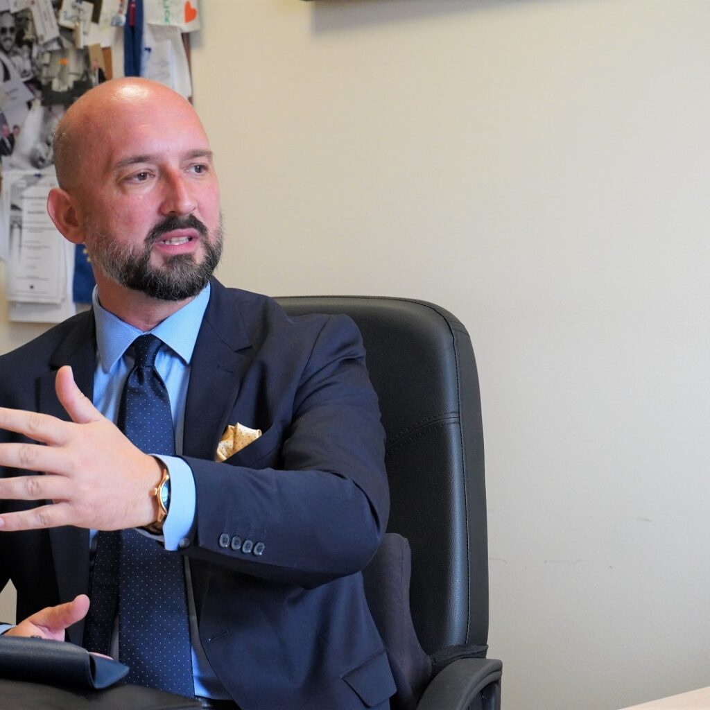 Мицкоски вели дека не го познава Савески