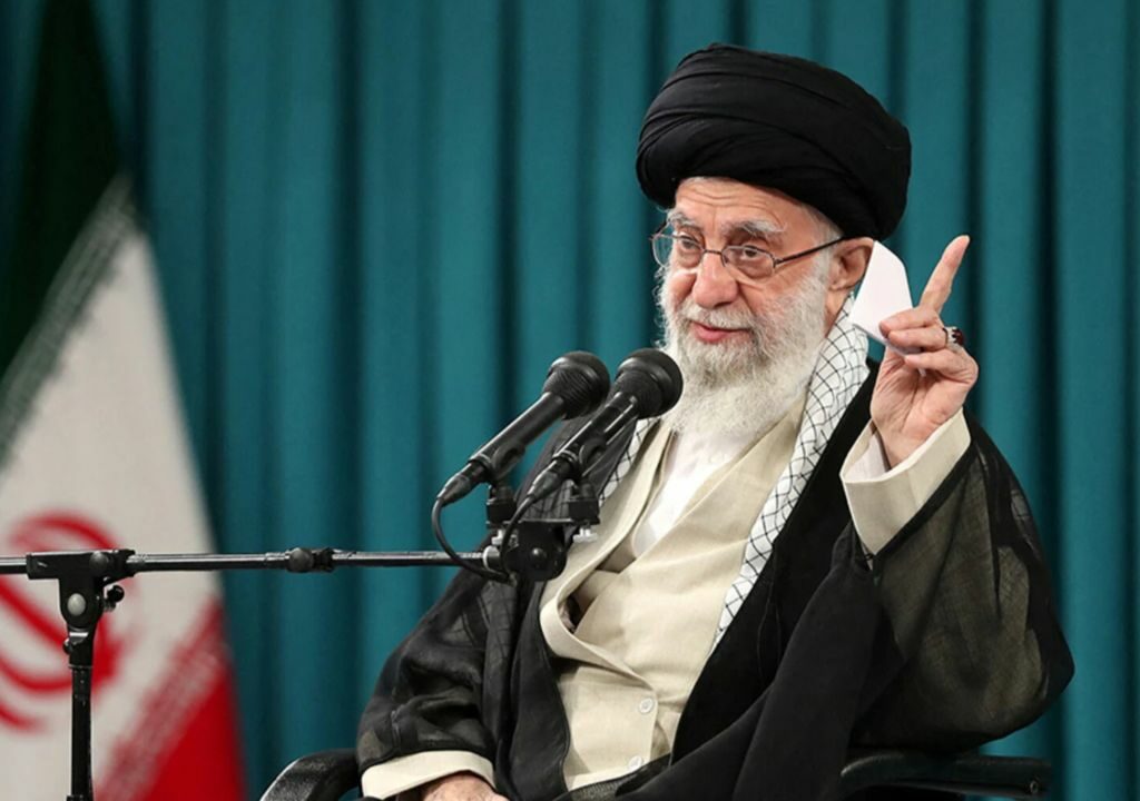 Разоткриена империјата на Хамнеи: Милијардите што го преживеаа воздушниот напад