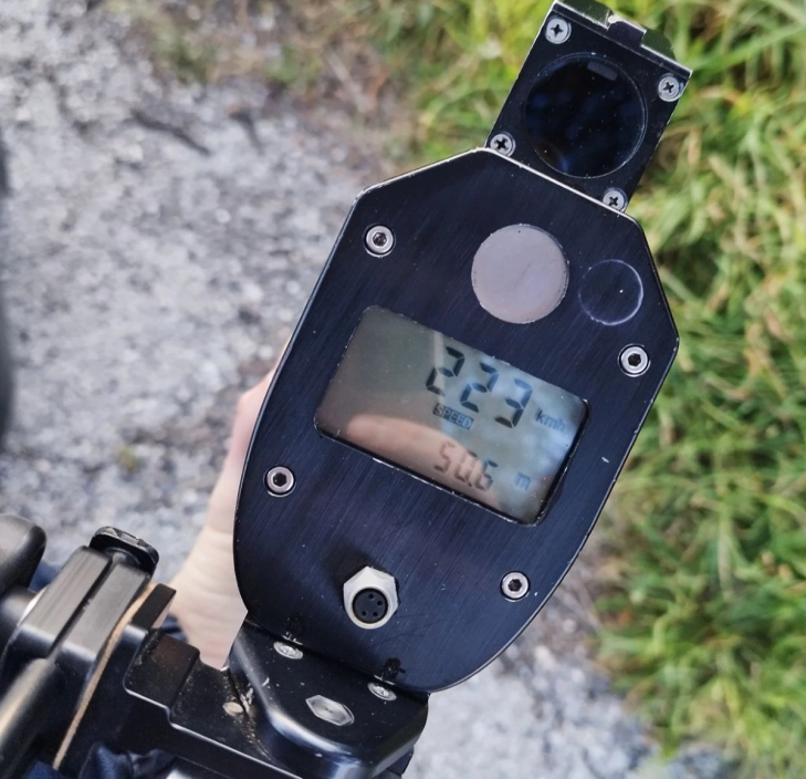 Македонски државјанин уапсен во Грција – со мотоцикл возел 223 километри на час, а било дозволено 110