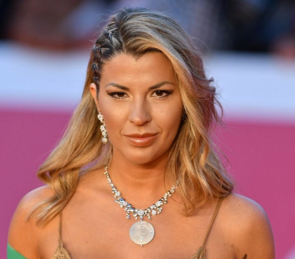 Нов скандал ја тресе италијанската влада: „Вистина е. Јас сум љубовница на министерот!“