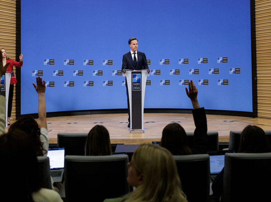 Земјите на НАТО почнаа да се подготвуваат за повлекување на САД од Алијансата