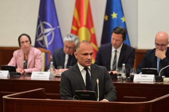 Филипче и понуди на власта заедно да ја преземат одговорноста за уставните измени