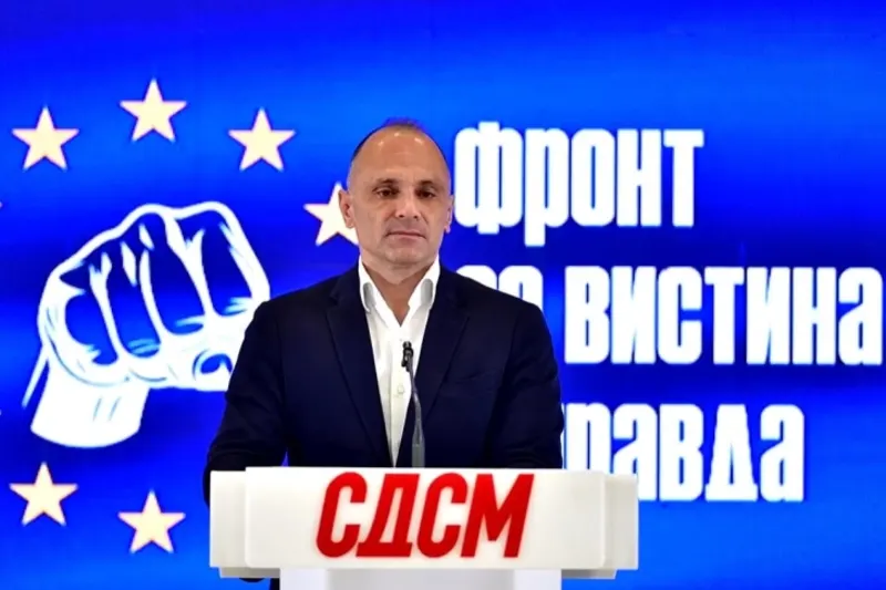 Филипче: Може цела влада со бугарски државјани, а не може бугарско малцинство во Устав