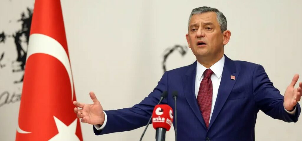 Суд во Турција го поништи изборот за лидер на главната опозициска партија