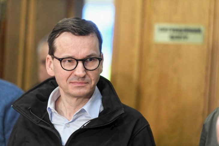 Моравјецки формира новa парламентарна група во борбата за превласт во Право и правда