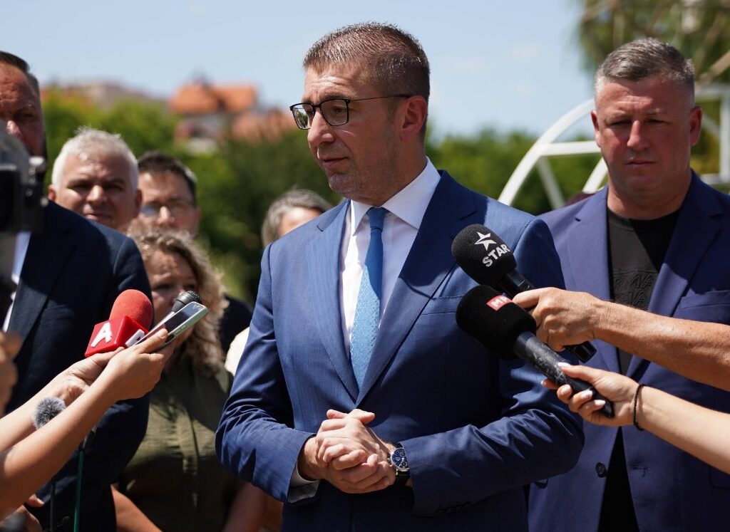 Само Македонија од регионот работи на реформи, вели Мицкоски