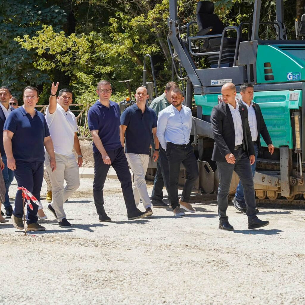 Николоски: Над 1200 проекти со поддршка на Владата се работат во општините