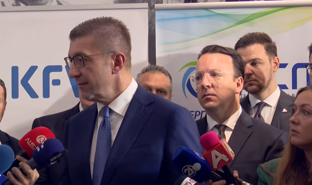 Мицкоски: Немам информација дека Македонија останува без патоказ за ЕУ, пишувањата на „Политико“ се нелогични