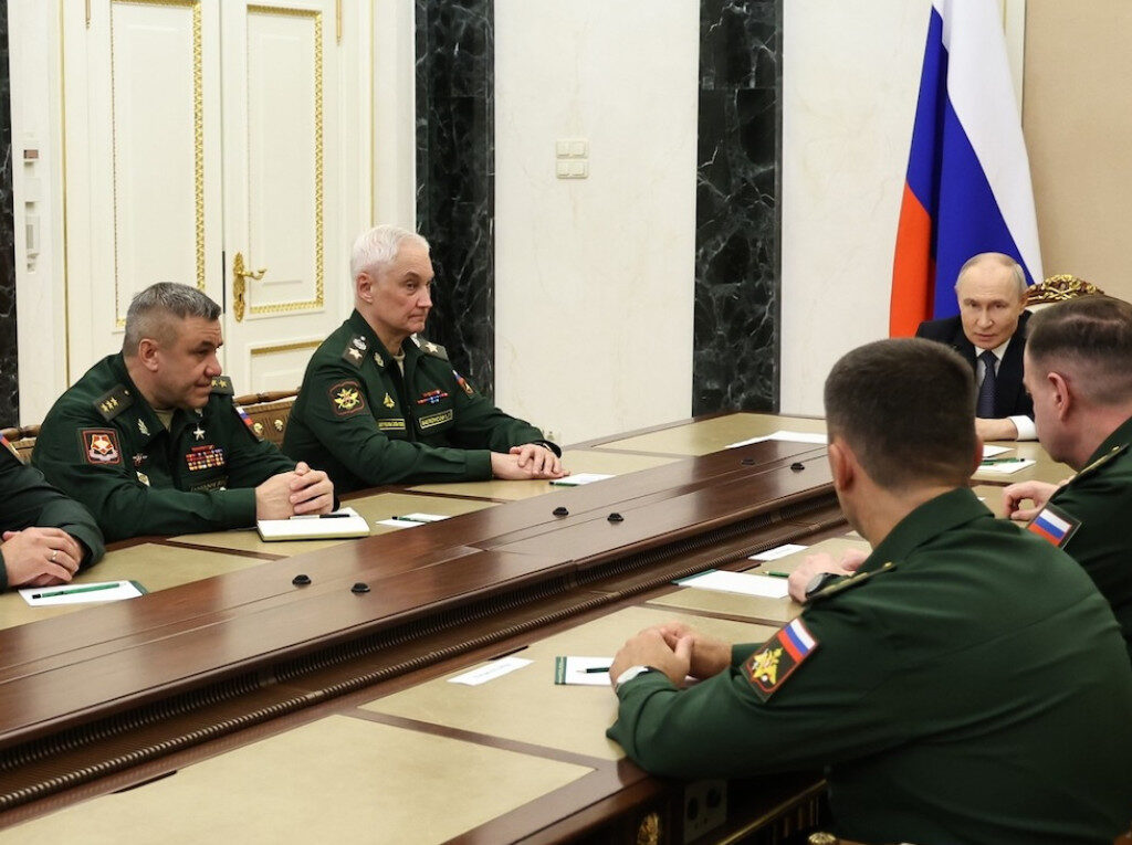Путин по 16. пат го одложи рокот за целосно заземање на Донбас